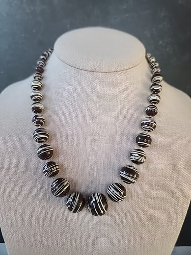 Brown And White White Beaded Jewelry Set, Vintage - Picture 4 of 10
