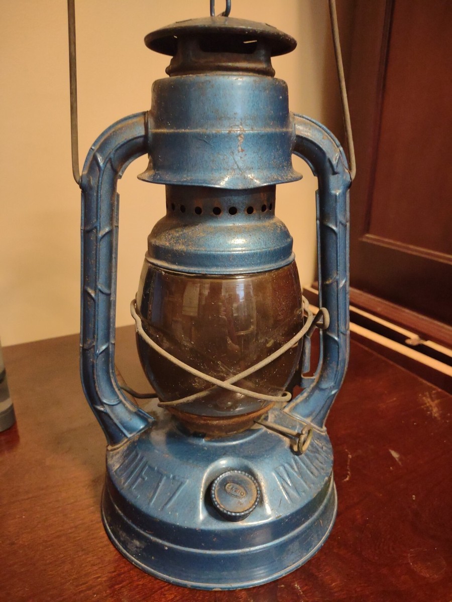 Vintage Dietz Little Wizard Railroad Lantern Red Globe NY