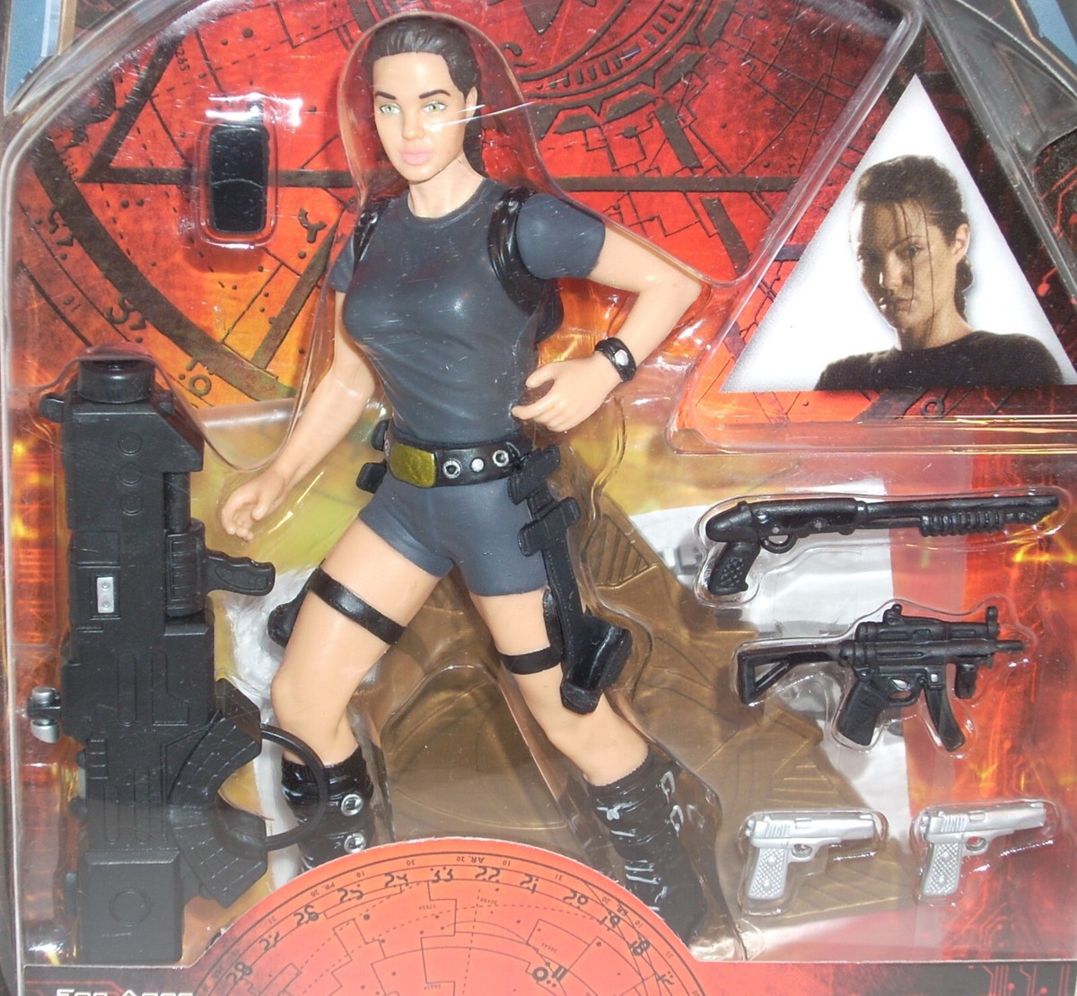 Tomb Raider LARA CROFT IN COMBAT TRAINING GEAR Action Figure