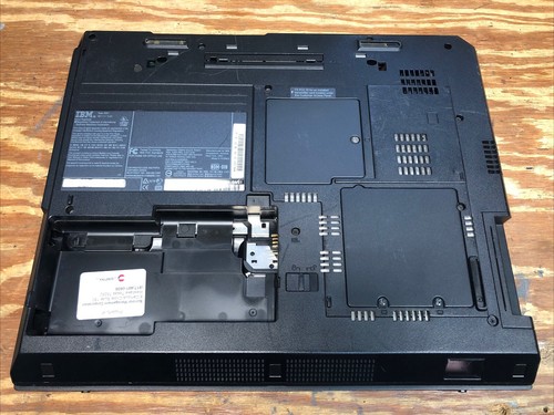 IBM Thinkpad R40 14.1” Black Laptop READ - Picture 5 of 5