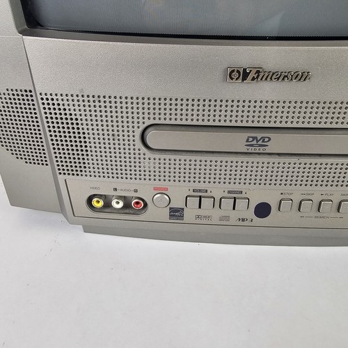 VTG Emerson TV DVD Combo EWC13D4 2004 with Remote Retro Gaming TV Tested Workin - Picture 4 of 8