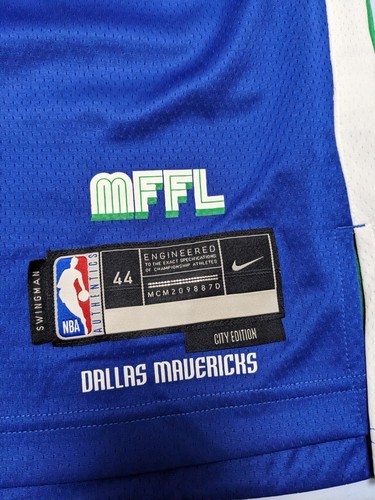Swingman NBA 2023 Kyrie Irving Mavericks City Trikot 44 - Bild 4 von 7