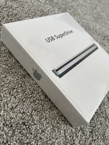 BRAND NEW Apple USB Superdrive A1379 MD564ZM/A Genuine CD / DVD WriterDrive. - Photo 4/4