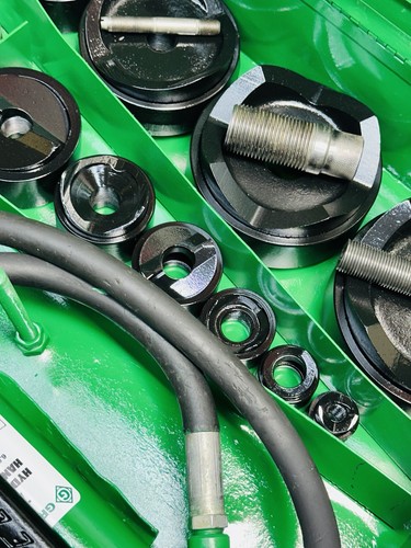 Greenlee 7310SB Slug Buster KO Knockout Punch Set 1/2" - 4" , 767 Pump, Case BG6 - Picture 5 of 12