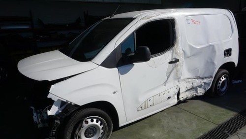 Estribo trasero derecho (freno) PEUGEOT PARTNER 3 1608998980 - Imagen 7 de 9