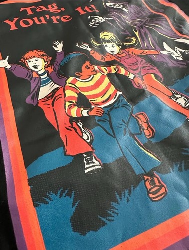 Romwe Unisex Black Retro Halloween Tag You’re It Short Sleeve T-Shirt Small - Bild 6 von 7