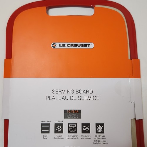 Le Creuset Cerise Red Stoneware Tray Cheese Serving Board 12.25x8.75 Platter NWT - Picture 7 of 11