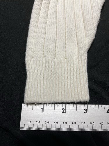 Hollister Cropped V Neck White/Cream Cardigan Size Small S Long Sleeve Knit - Picture 6 of 6