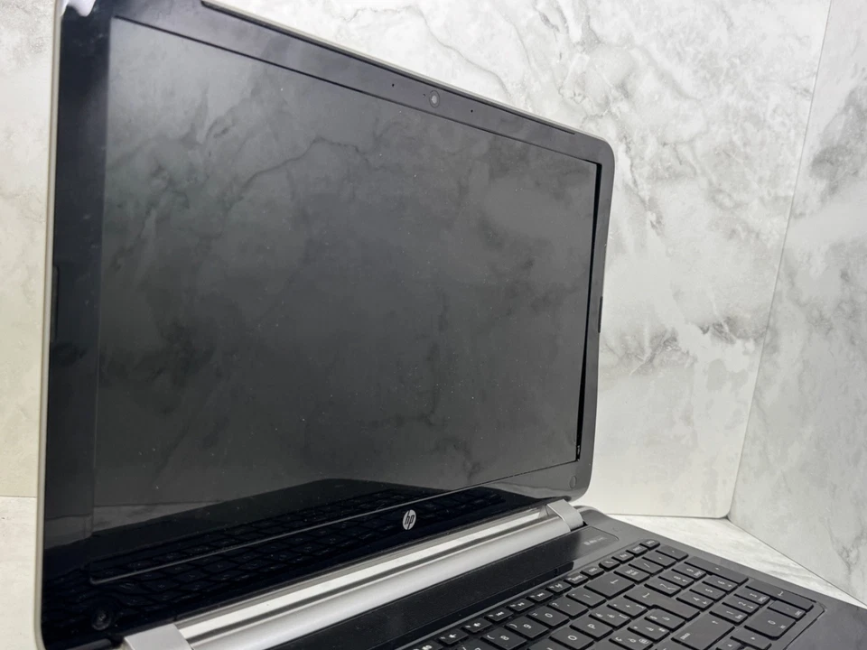 HP Pavilion 15-n028sa 15.6" AMD A10-4655M 2GHz per parti/da riparare - Immagine 4 di 4