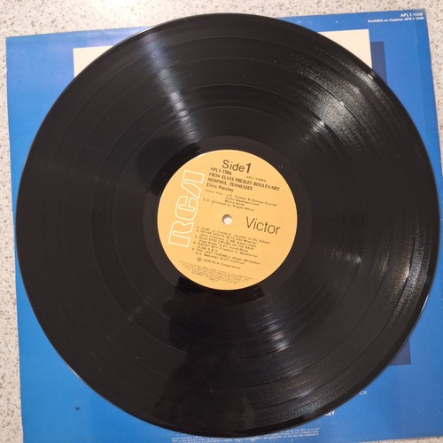 Elvis Presley,  Boulevard, Memphis, Tennessee  Live 12" Vinyl LP   RCA APL1-1506 - Picture 4 of 6