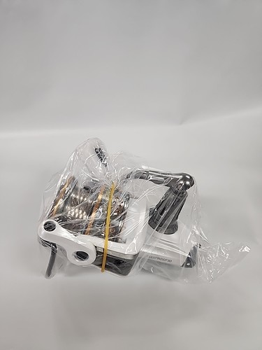 Abu Garcia MAX PRO Spin Spinning Reels Size 30 MAXPROSP30 New #1523232 - Picture 1 of 4