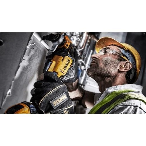 Dewalt DCS355N 18v XR Brushless Oscillating Multi Tool Bare Includes Accessories - Image 3 of 4