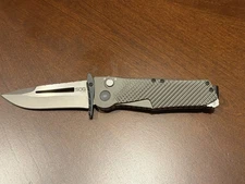 SOG Quake Folding Knife3.5" Two-Tone VG-10 Called Japanese Super Steel.AUTHENTIC