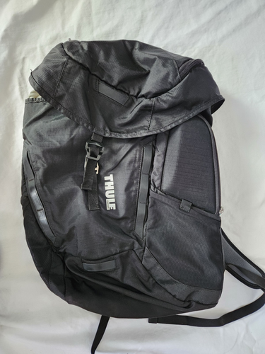 THULE DAYPACK LEEDS ENROUTE MOSEY 18" RUCKSACK REISSVERSCHLÜSSE TASCHEN WANDERN SCHWARZ - Bild 3 von 15