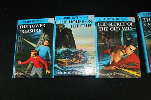 HARDY BOYS Volumes 1 through 6 (Flashlight Covers - 1987 to 1992) - Picture 2 of 4