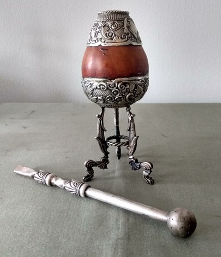 Spanish Colonial Style Mate Gourd & "Bombilla" - Nice Repousse Scrollwork - 7" H - Picture 1 of 5