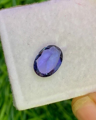 Natural Purple Tanzanite 1.29 Carat 8.5x6.1 MM Oval Shape Faceted Gem - Picture 8 of 10