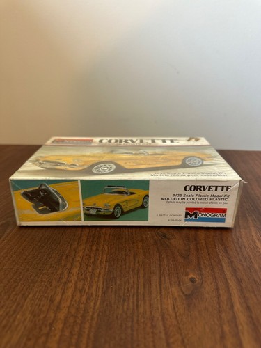 Monogram Corvette 1:32 Model Kit 6705 Vintage New Sealed A4 - Picture 2 of 6