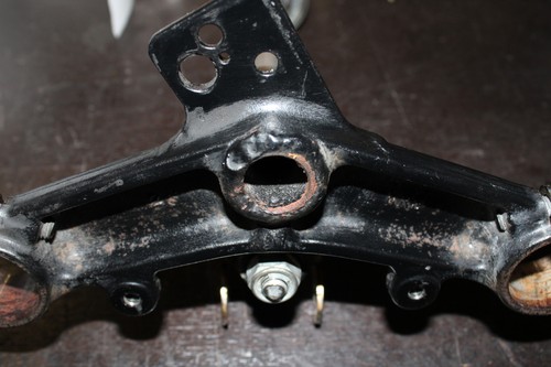 2009 Honda Rebel 250 CMX250C FRONT FORKS CLAMP LOWER TRIPLE TREE STEM - Picture 11 of 12