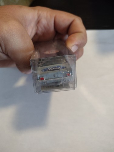 2005 RC2 New York Yankees Ford Mini Car NIB - Picture 3 of 4