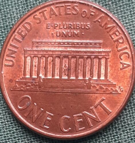 2001 P lincoln cent error (L missing on liberty) - Picture 2 of 2
