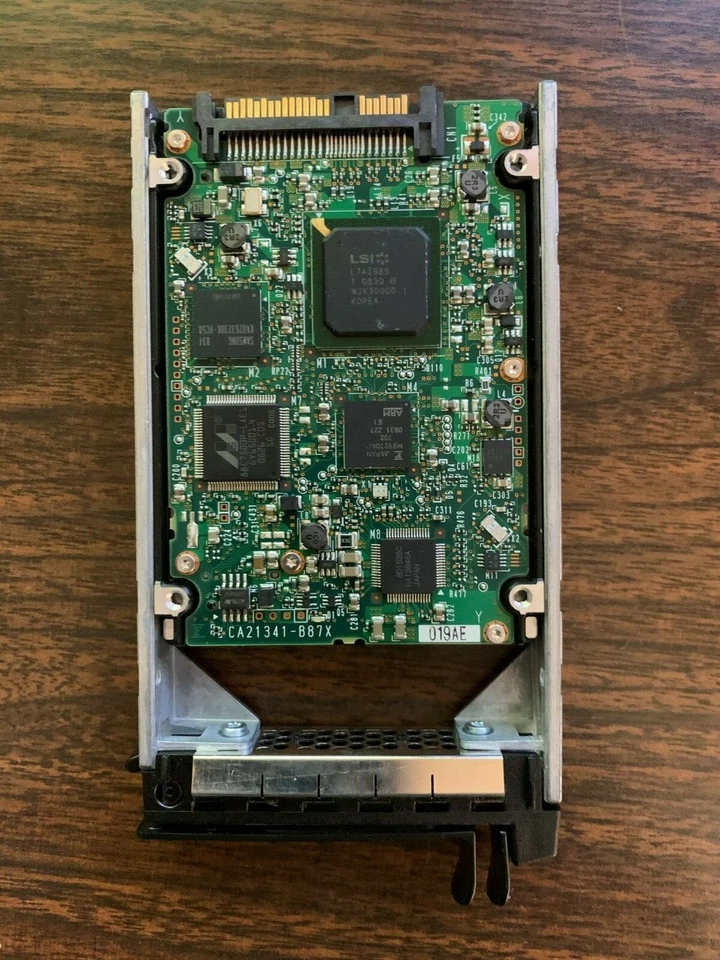 RW675 0RW675 FUJITSU 73GB 15K 2.5″ SAS Drive MBC2073RC W/Tray - Image 2 of 4