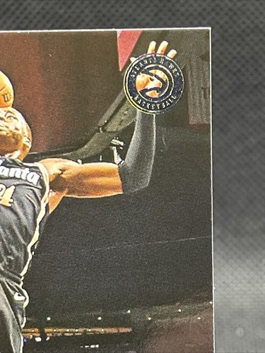 2022-23 Panini Chronicles Luminance #149 AJ Griffin RC - Atlanta Hawks - Foto 4 di 6