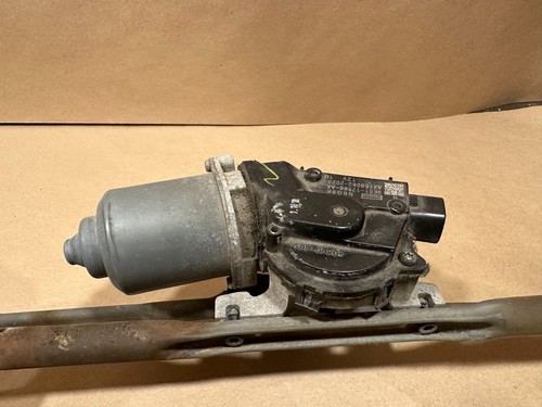 2010 Mercury Milan OEM Windshield wiper Motor & Transmission 3.0 V6 used - Picture 3 of 13