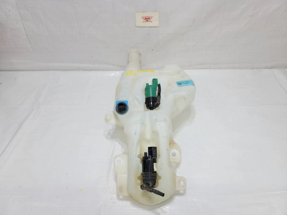 GMC Acadia 2017-2023 parabrisas lavadora depósito OEM 84519669 Foto 3 de 4