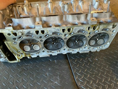 BMW F10 550I M SPORT 2009-2013 OEM N63 DRIVER LEFT SIDE ENGINE CYLINDER HEAD 82K - Picture 11 of 12