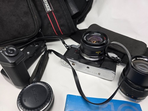 Vintage OLYMPUS OM10 SLR FILM CAMERA WITH Olympus 24mm and 135mm lenses - Picture 13 of 15