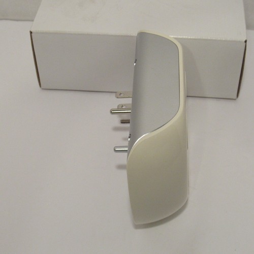 360 Electrical Revolve 3.4 Surge Protector Model:360553, w/Rotating Outlet 2 USB - Picture 3 of 8