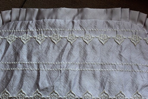 NWOT J. Queen NY Lilac/Ivory 2 Sided Trapunto Design Puffy Standard Pillow Sham - Picture 14 of 21