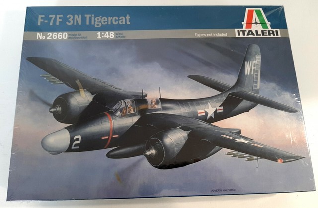 F7F-3 Tigercat Fighter Plastic Kit 1:48 Model 2756 ITALERI