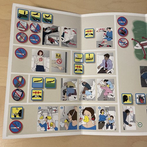 Air Transat A330 safety card - 第 2/4 張圖片