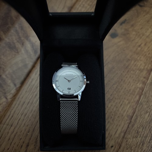 Ladies Sekonda Analogue Watch Slim Mesh Strap and Date Window 2101 - Picture 2 of 4