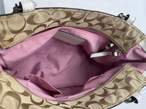 Vtg 90’s Coach Pleated East West Tan/Ivory Signature Canvas with Shoulder Bag - Picture 8 of 15