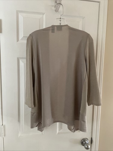 Chicos Travelers women Gorgeous Taupe   Open Front Beautiful Cardigan Sz 0 - Picture 3 of 3