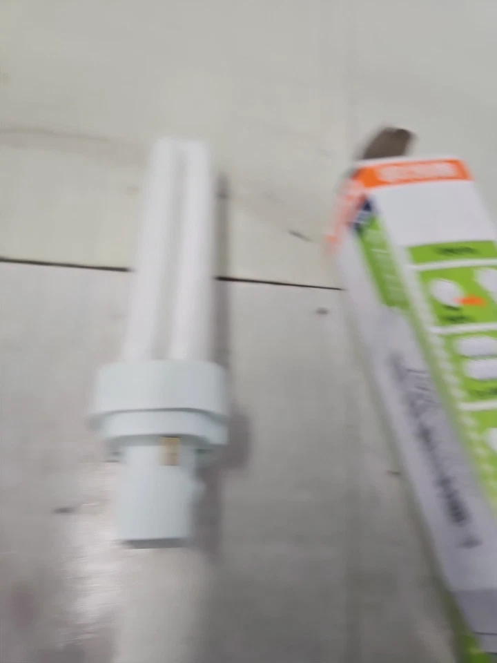 Osram Energy Saving Light Bulb, 2-pin Socket to Operate ECC G24d-2, 18 W - Image 3 of 4