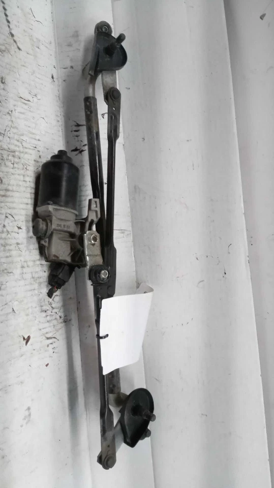 Motor limpiaparabrisas usado se adapta a: Kia Soul Grade A 2016 Foto 2 de 4