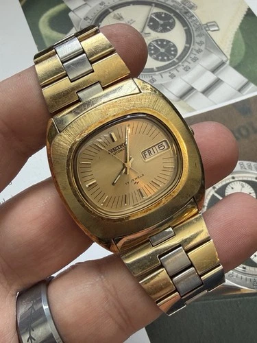 VINTAGE 1970's Men’s SEIKO AUTOMATIC 17J DAY/DATE 7006-5009 SEIKO BAND RUNNING