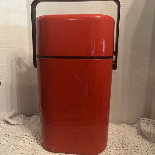 Enfriador/portador de vino aislado vintage BYO plástico rojo #545 - Imagen 1 de 10