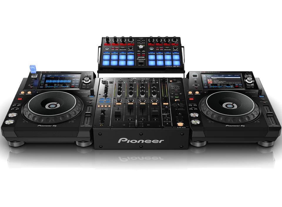 Pioneer XDJ-1000MK2 DJ Player Digital Turntable XDJ1000MK2 Brand New - Image 2 of 4