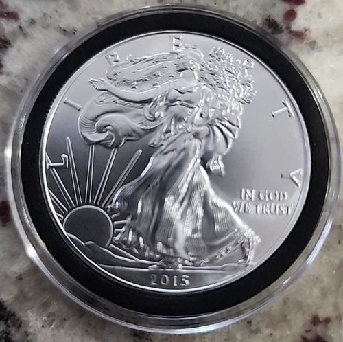 2015 American Silver Eagle Uncirculated 1oz .999 Fine Silver (B-8)