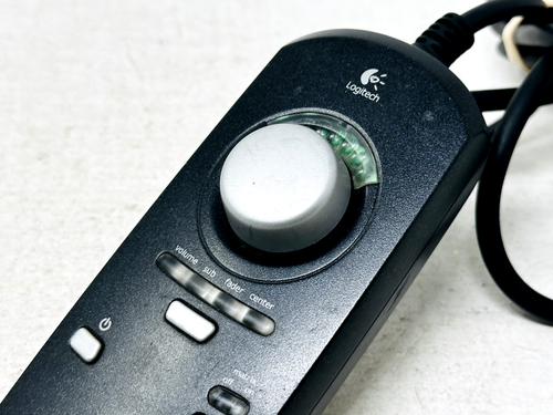 Logitech Z-5300 THX 5.1 Lautsprechersystem Lautstärkeregelung Pod Center Fernbedienung - Bild 2 von 8