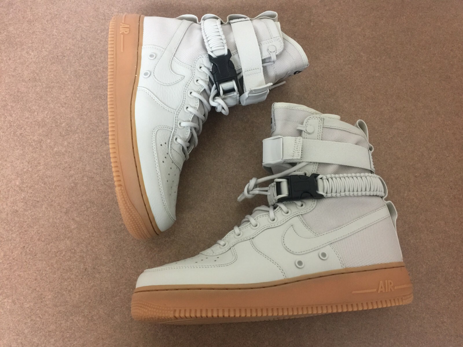 NEW WMNS NIKE SF SF SF SPECIAL FIELD AIR FORCE 1 (857872 004) Light Bone Gum Sz 11.5 b12c75 NEW WMNS NIKE SF SF SF SPECIAL FIELD AIR FORCE 1 (857872 004) Light Bone Gum Sz 11.5 b12c75