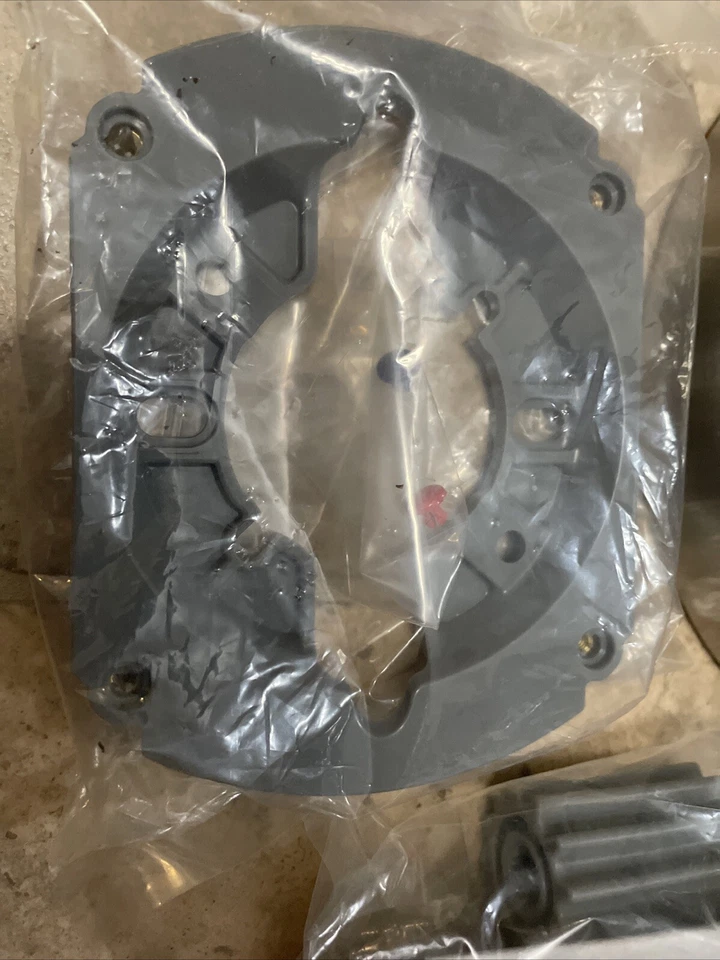 Borde de válvula universal Speakman CPT-1000-UNI-BN Neo, níquel cepillado Foto 4 de 4