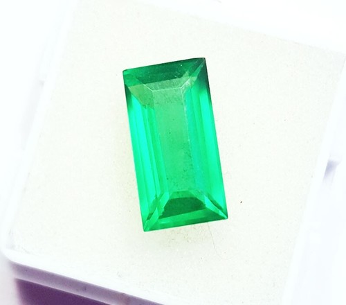 Baguette Shape 7.40 Ct Green Garnet Certified Loose Gemstone With Free Gift - Picture 4 of 6