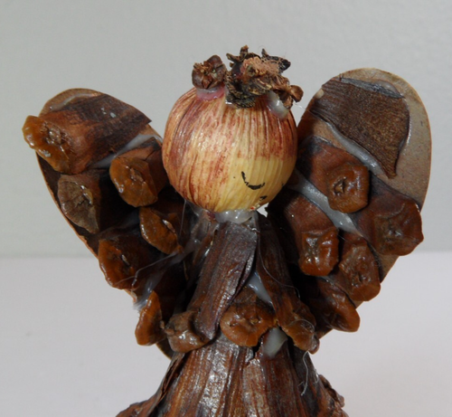 Vintage Rustic Pinecone Angel Figurine Taiwan 4.5" Primitive Art Handmade - Picture 2 of 5