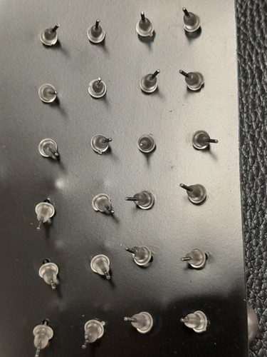 Pack of 12 stud earrings, faux pearl, 3 colours, 4 sizes, ideal party bags - Picture 5 of 5